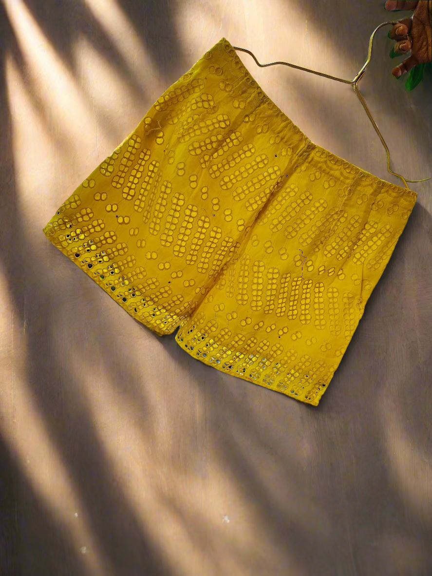Sunlace Shorts – by El_Plutus