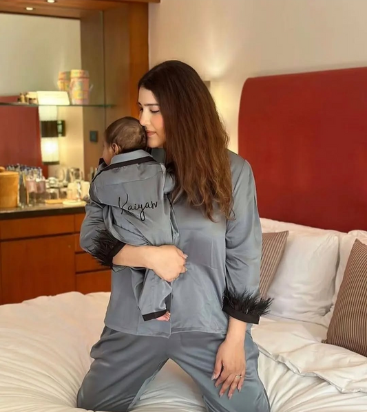 💎 Grey Luxe – Mom & Me Feather Pyjama Set