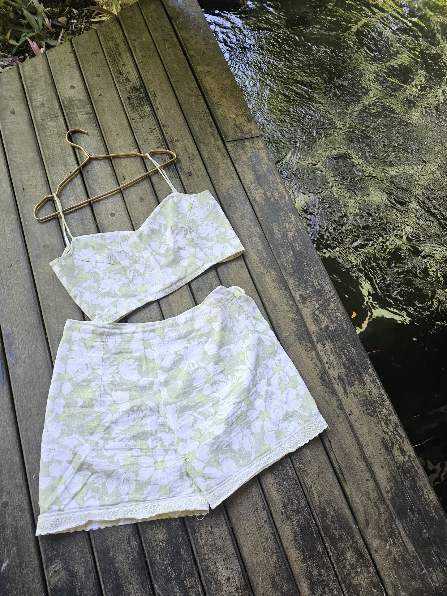 Olive Petals Duo by EL_Plutus